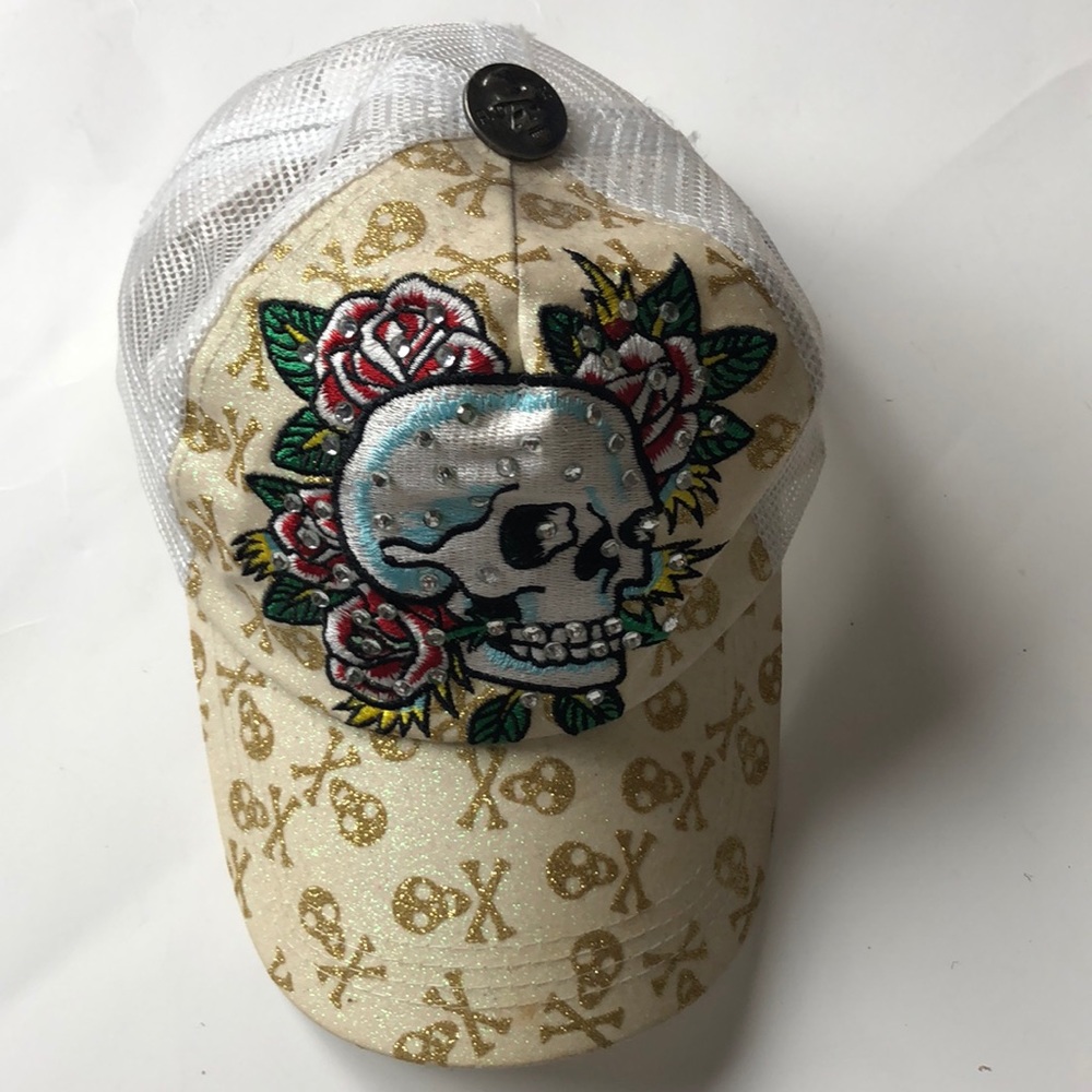 TRUCKER SKULL HAT